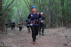 BIB: 3921
                            <button type="button" onclick="openModal(4118679)" class="btn btn-primary btn-sm float-right btn-popup" data-toggle="modal" data-target=".modal-high-quality">
                        <i class="fas fa-shopping-cart"></i> Add to Cart
                    </button>
                                            <button type="button" onclick="isThisMe(4118679, true)" class="btn btn-success btn-sm float-right btn-popup btn-isme hidden" data-toggle="tooltip" data-placement="bottom" title="นี่คือรูปของคุณใช่ไหม คลิกที่นี่เพื่อเอาเข้าอัลบั้ม">
                        <i class="fas fa-plus"></i> Add to album
                    </button>
                    <button type="button" onclick="isThisMe(4118679, false)" class="btn btn-warning btn-sm float-right btn-popup btn-isnotme hidden">
                        <i class="fas fa-ban"></i> Remove from album
                    </button>